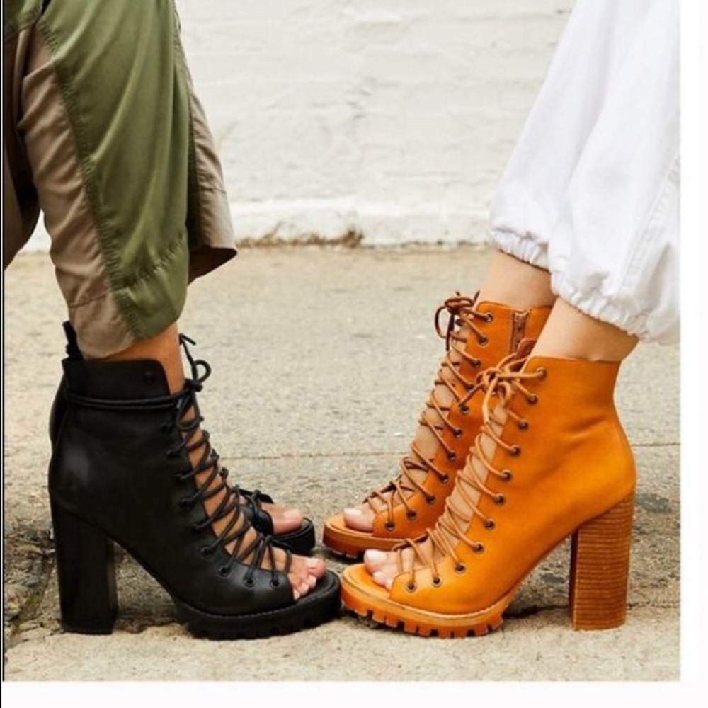 NWOT/B Free People xJeffrey Campbell Palermo Heel - Picture 3 of 16